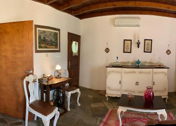 Sea View Traditional Вилла Вурвуру