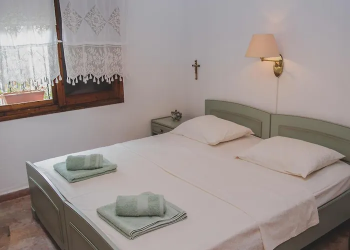 Sea View Traditional